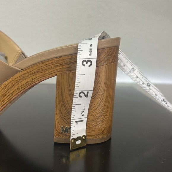 Michael Kors Tan Women's Mules- Size 8.5 - Picture 6 of 7